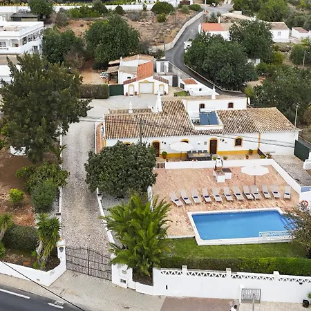 Monte Domingos Simoes * البوفيرا