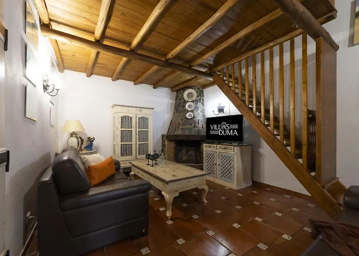 Monte Domingos Simoes Villa