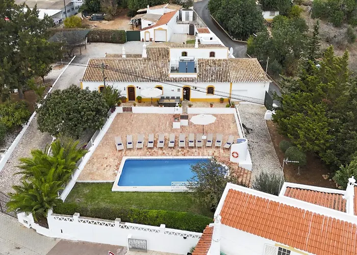 Monte Domingos Simoes Villa